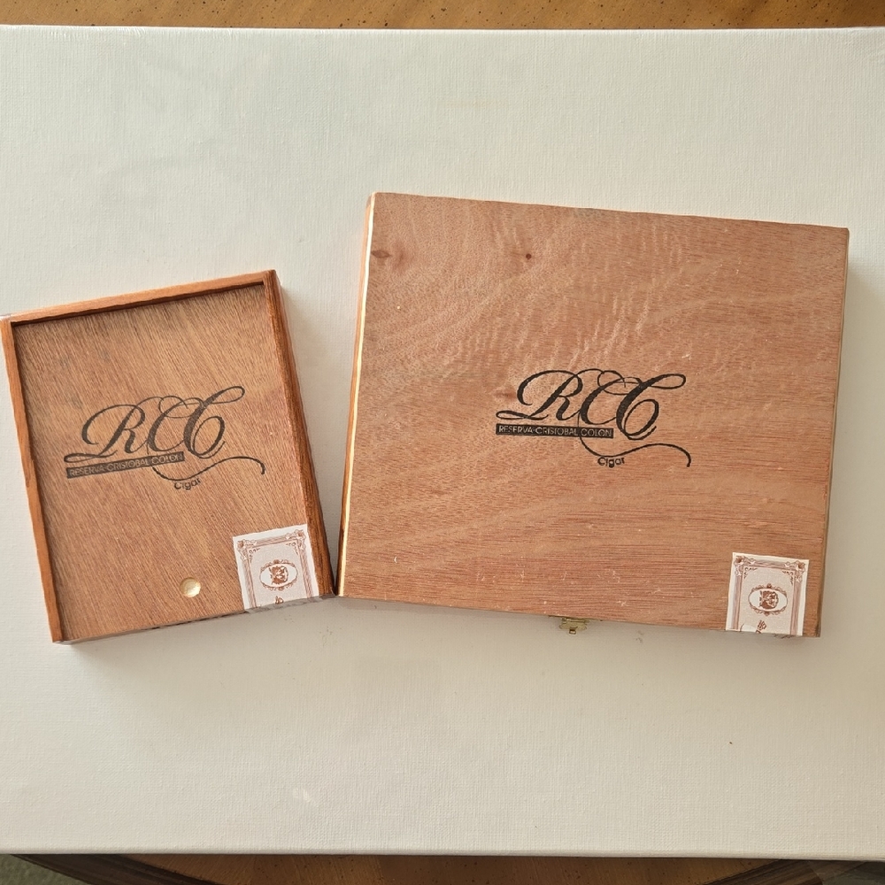 Two RCC Reserva Cristobal Colon wood Cigar Boxes - Picture 13 of 14